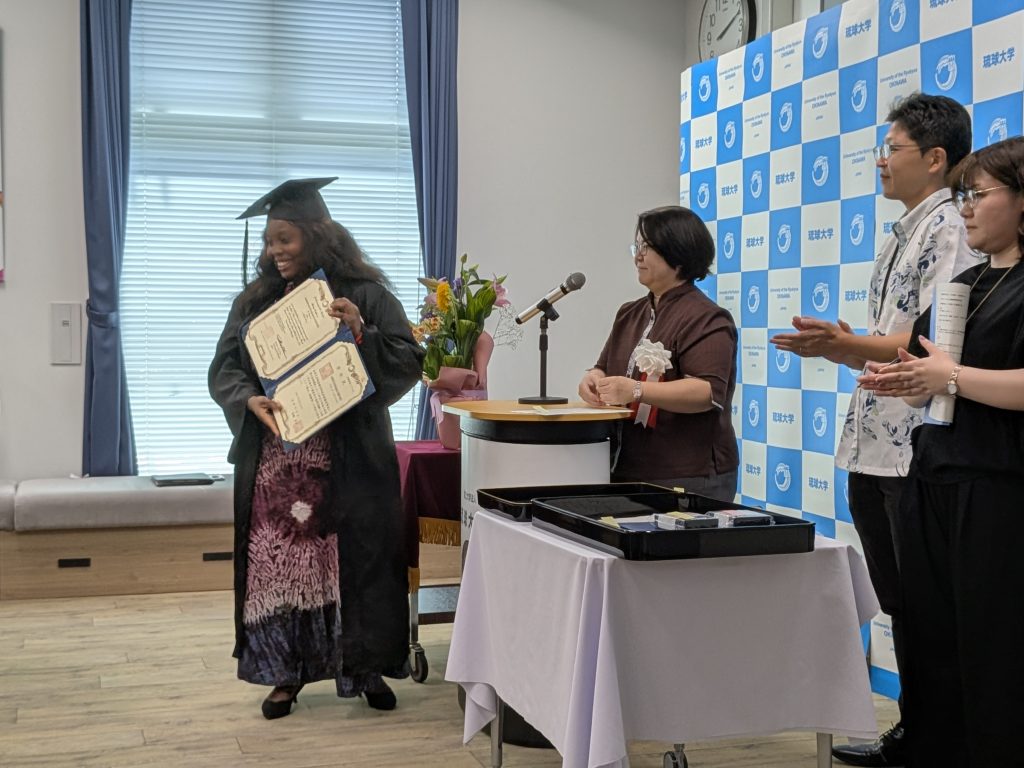 学位記授与風景
Scene from the Degree Conferment Ceremony